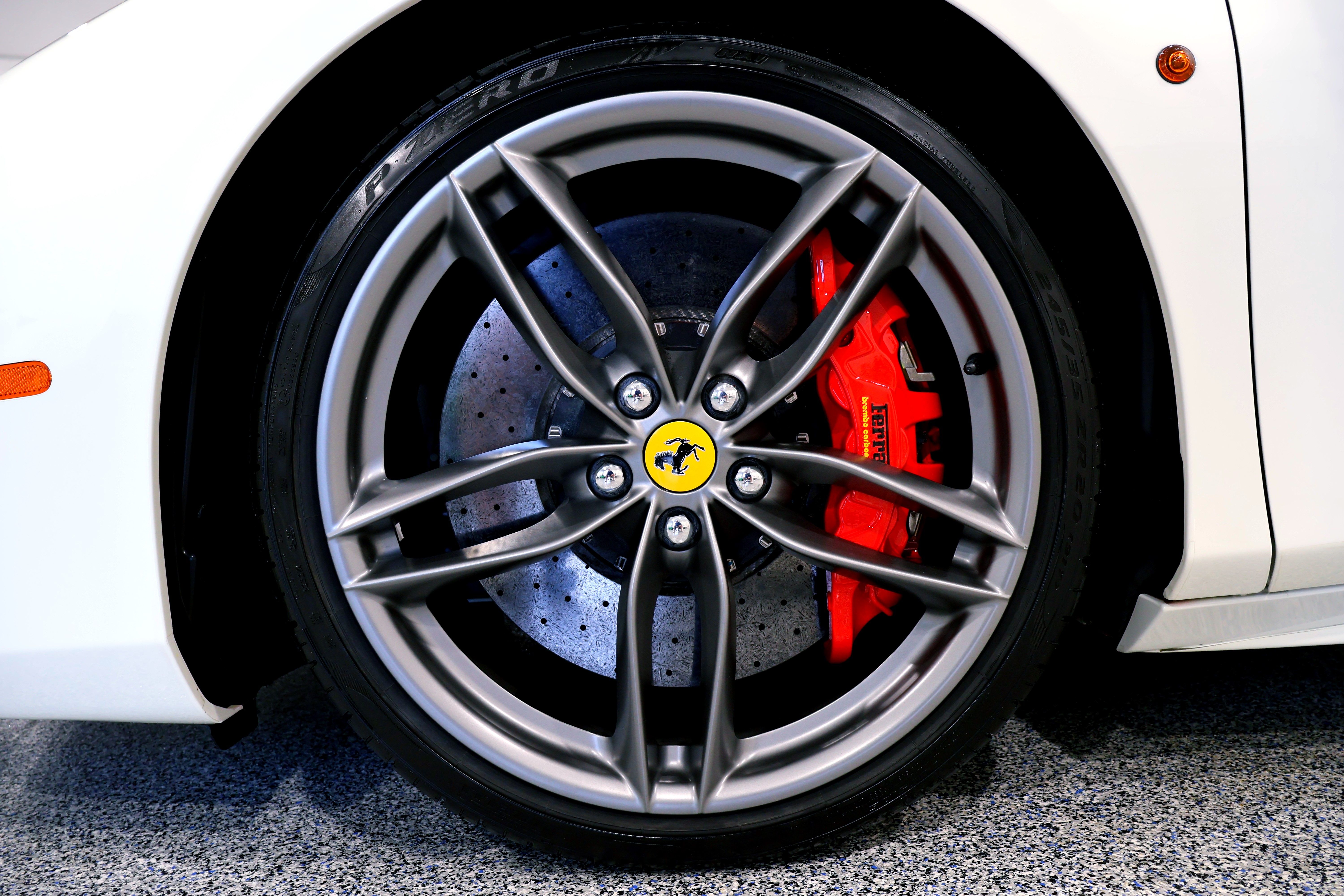 Used 2016 Ferrari 488 GTB RWD image 24
