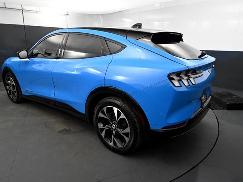 Used 2022 Ford Mustang Mach-E Premium image 3