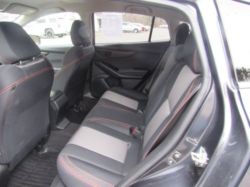 Used 2018 Subaru Crosstrek 2.0i Premium image 13