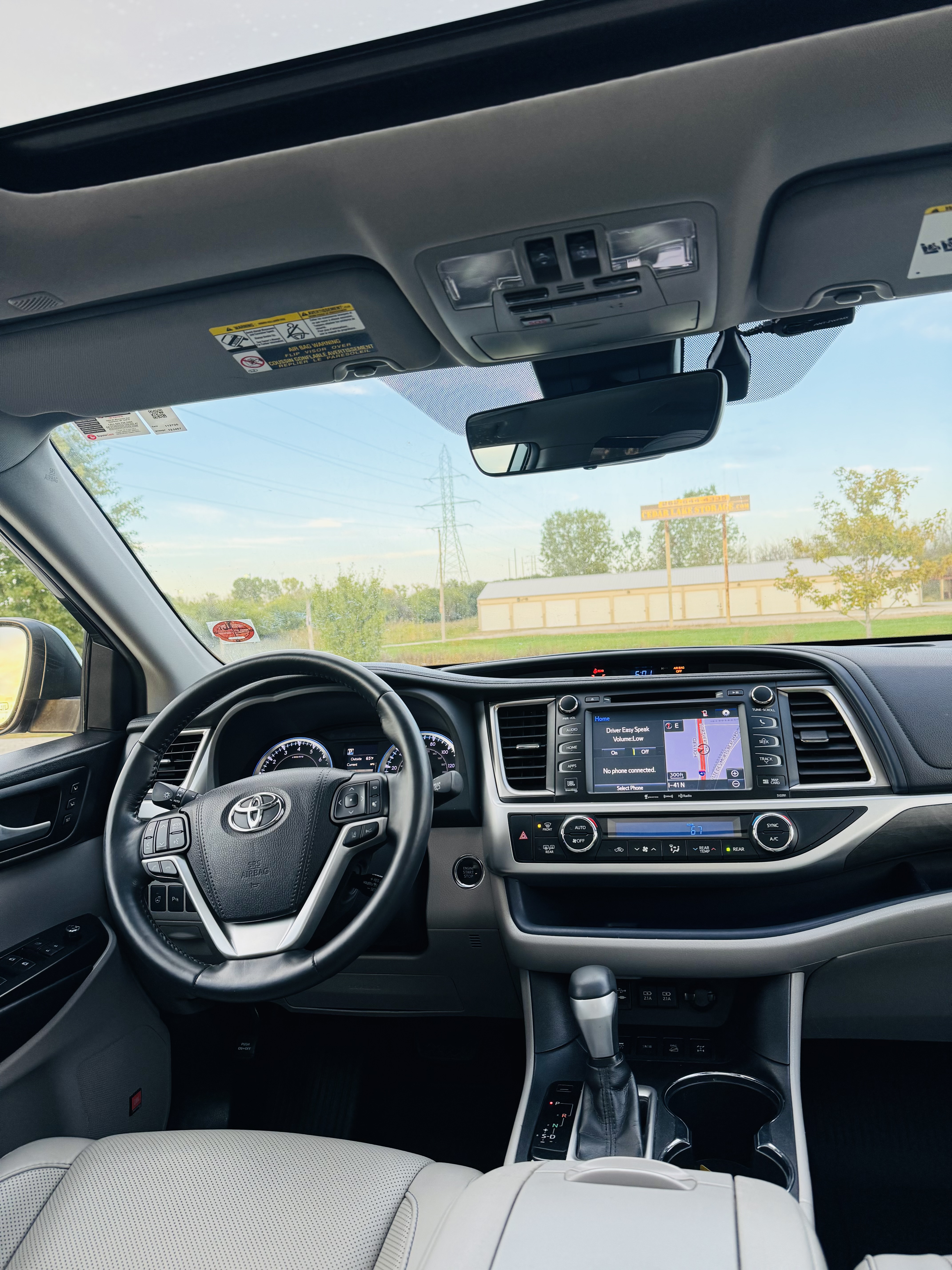 Used 2019 Toyota Highlander AWD Limited Platinum image 10