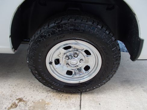 Used 2015 RAM 1500 4x4 Regular Cab ST image 10