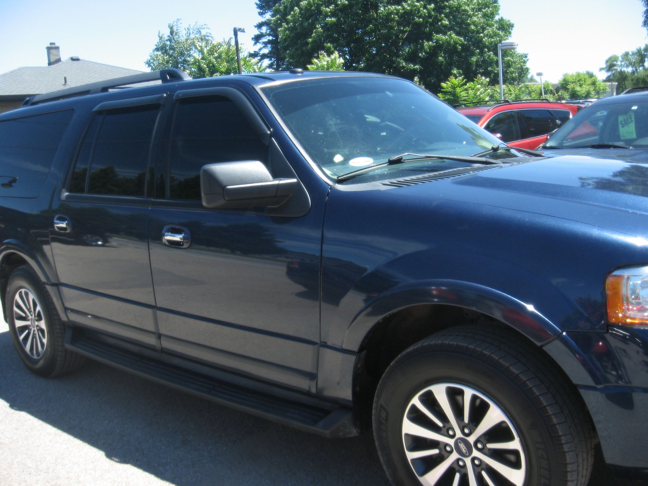 Used 2016 Ford Expedition EL 4WD image 3