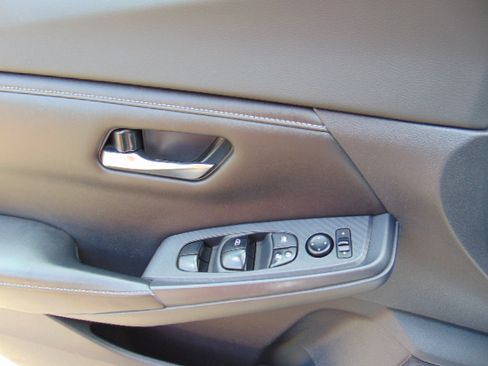 Used 2021 Nissan Sentra S image 13