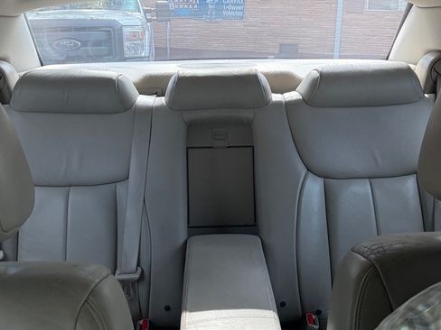 Used 2007 Cadillac DTS Luxury image 18