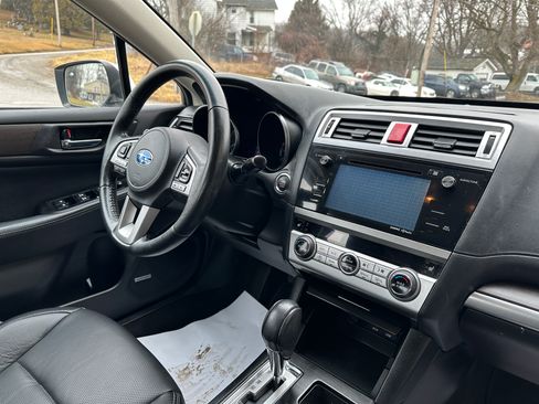 Used 2017 Subaru Legacy 2.5i Limited image 12