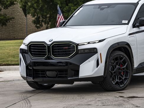 New 2026 BMW XM Label Red image 39