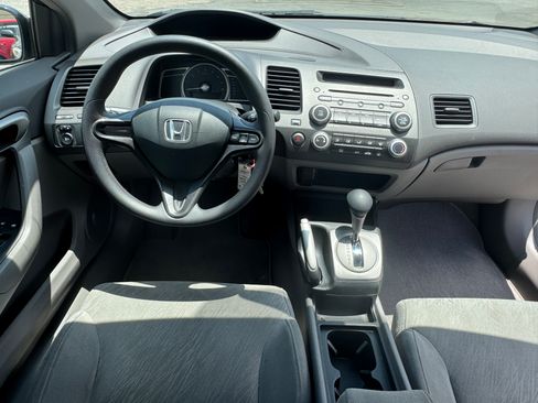 Used 2006 Honda Civic LX Coupe image 21