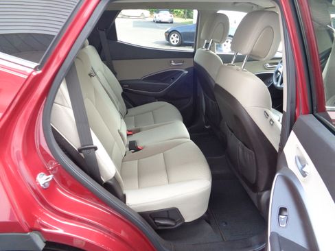 Used 2017 Hyundai Santa Fe Sport image 8