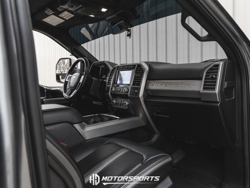 Used 2021 Ford F450 Platinum image 53