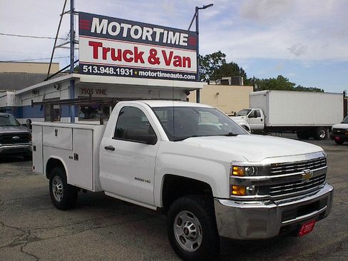 Used 2018 Chevrolet Silverado 2500 W/T RWD image 1