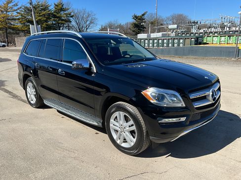 Used 2013 Mercedes-Benz GL 450 image 3