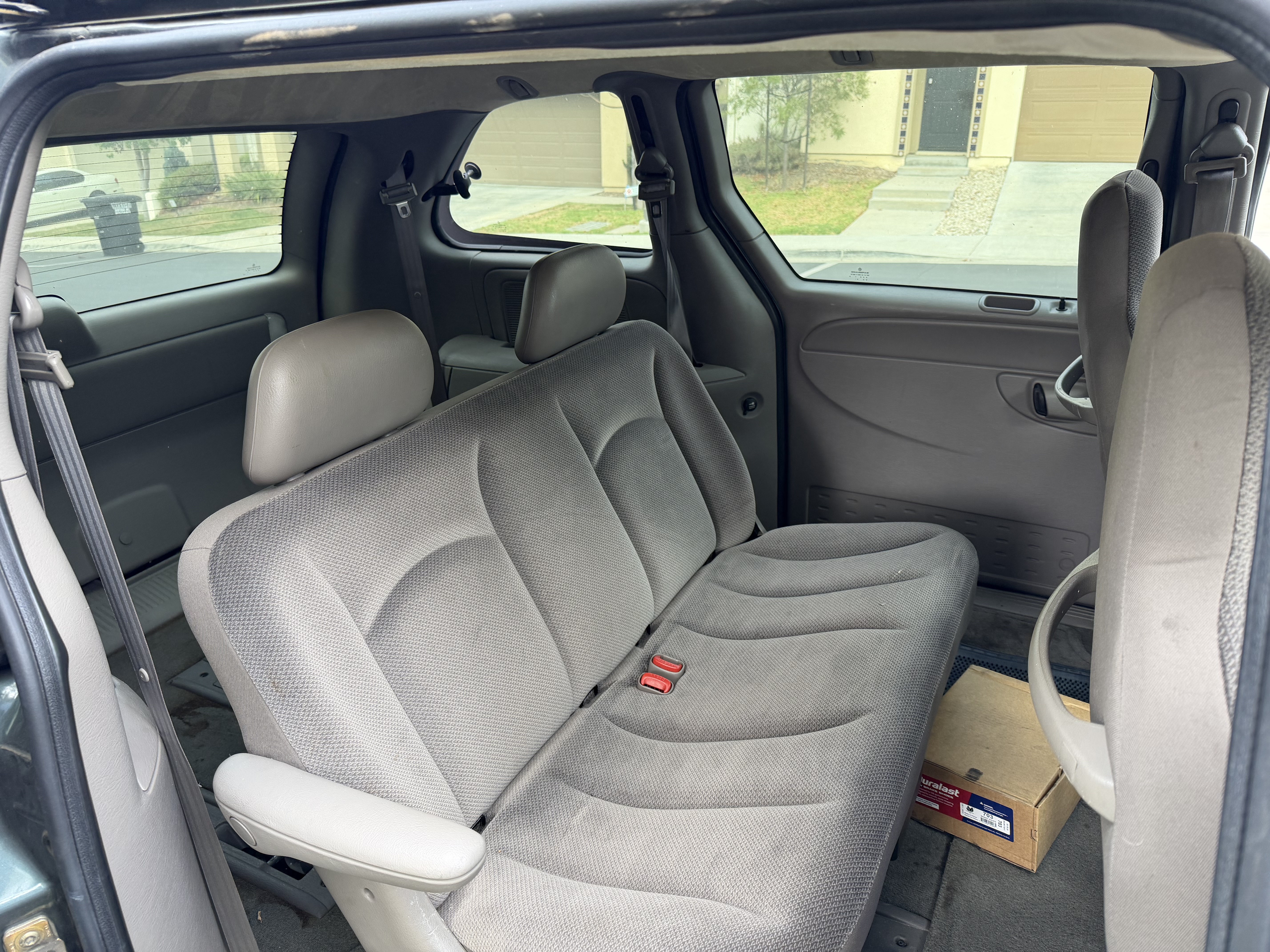 Used 2002 Dodge Caravan SE FWD image 22