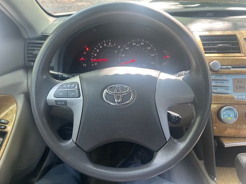 Used 2008 Toyota Camry FWD image 11