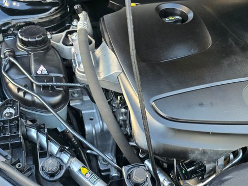 Used 2014 Mercedes-Benz CLA 250 image 37