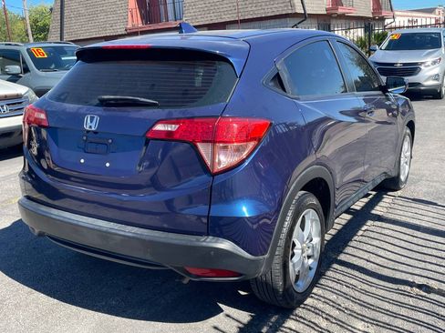 Used 2016 Honda HR-V LX image 6