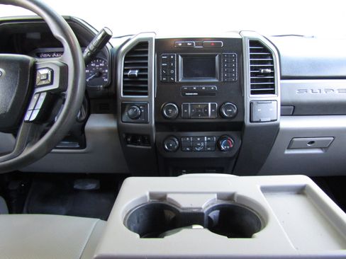 Used 2021 Ford F250 XL image 14