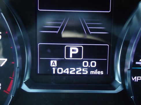 Used 2017 Subaru Forester 2.5i Premium AWD/4WD image 12