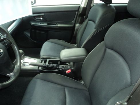 Used 2013 Subaru Impreza 2.0i Sport Premium image 5