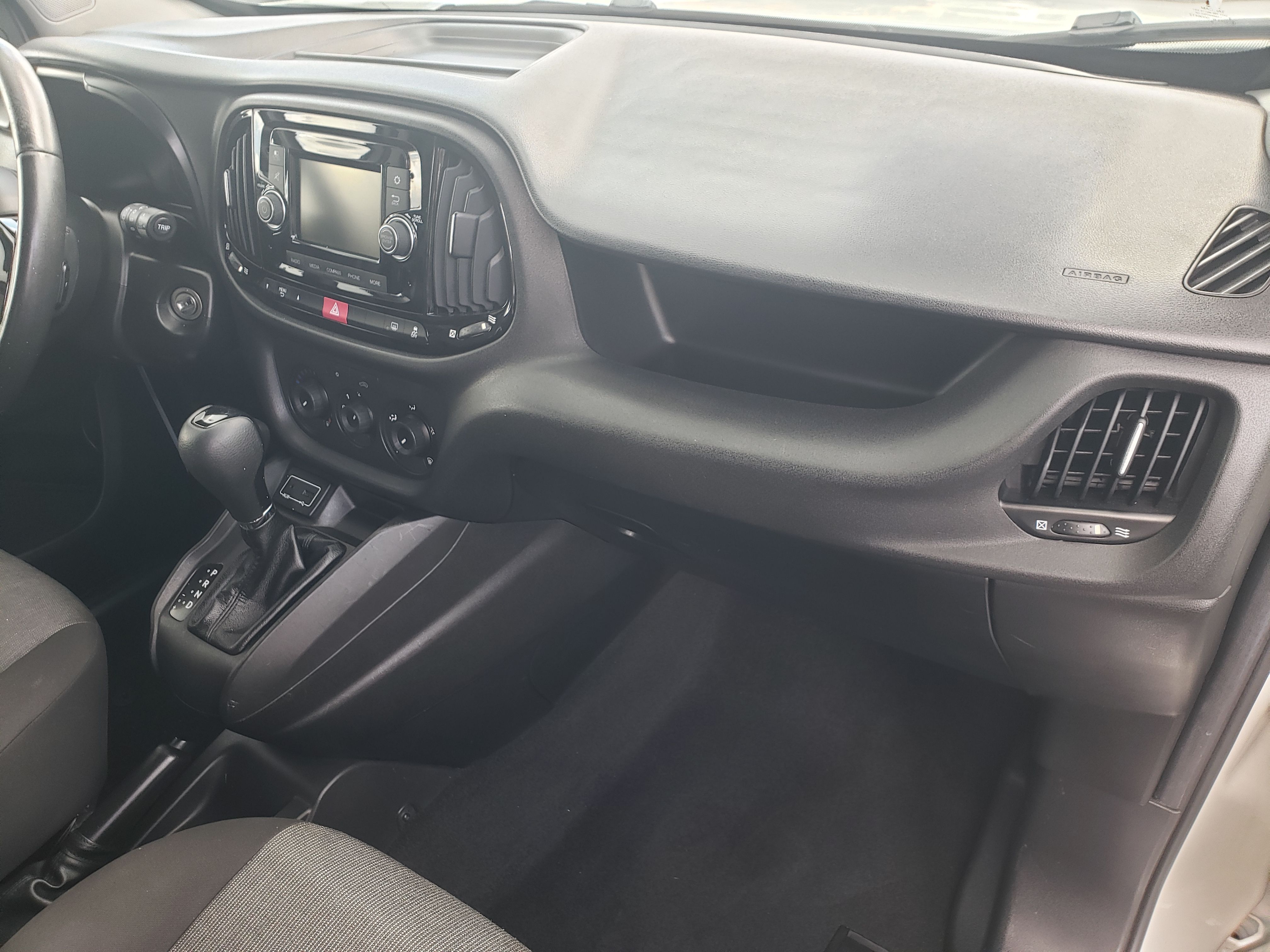 Used 2020 RAM ProMaster City Tradesman SLT FWD image 16