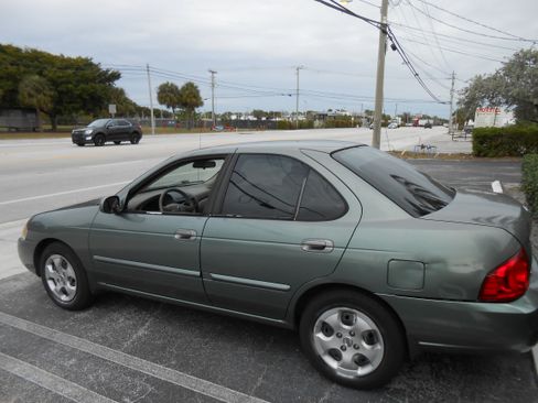 Used 2006 Nissan Sentra GXE image 3