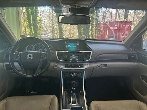 Used 2014 Honda Accord EX-L image 21