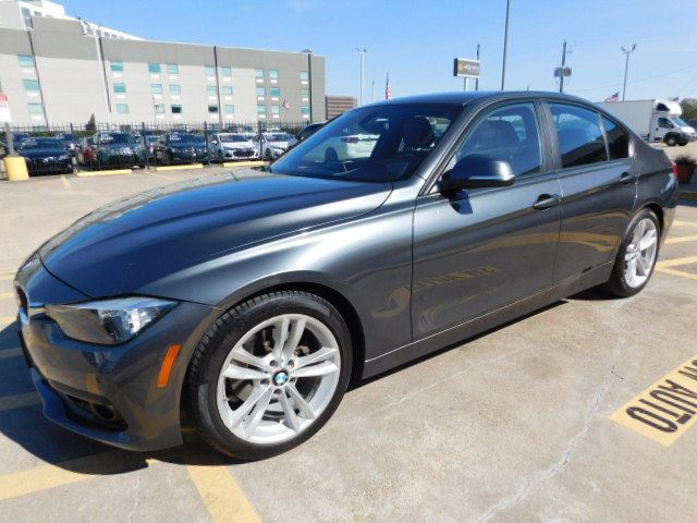 Used 2016 BMW 320i Sedan RWD image 4
