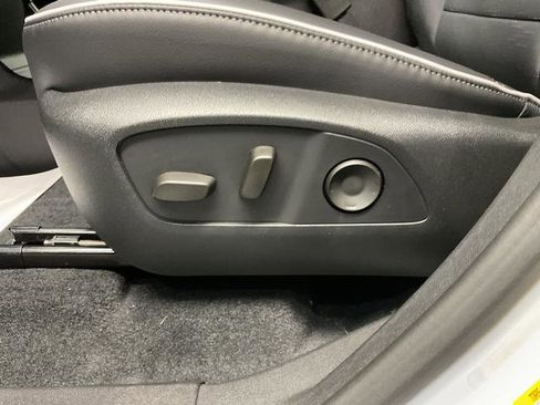 New 2026 Buick Enclave Sport Touring w/ Power Package image 19