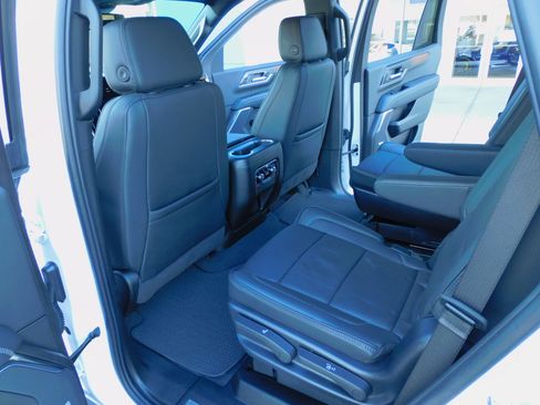 Used 2025 GMC Yukon Denali image 22