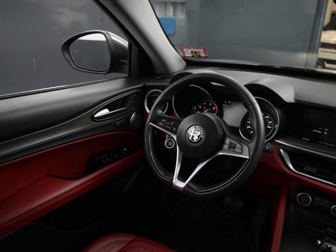 Used 2019 Alfa Romeo Stelvio Ti image 24