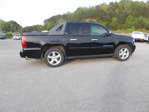 Used 2008 Chevrolet Avalanche AWD/4WD image 1