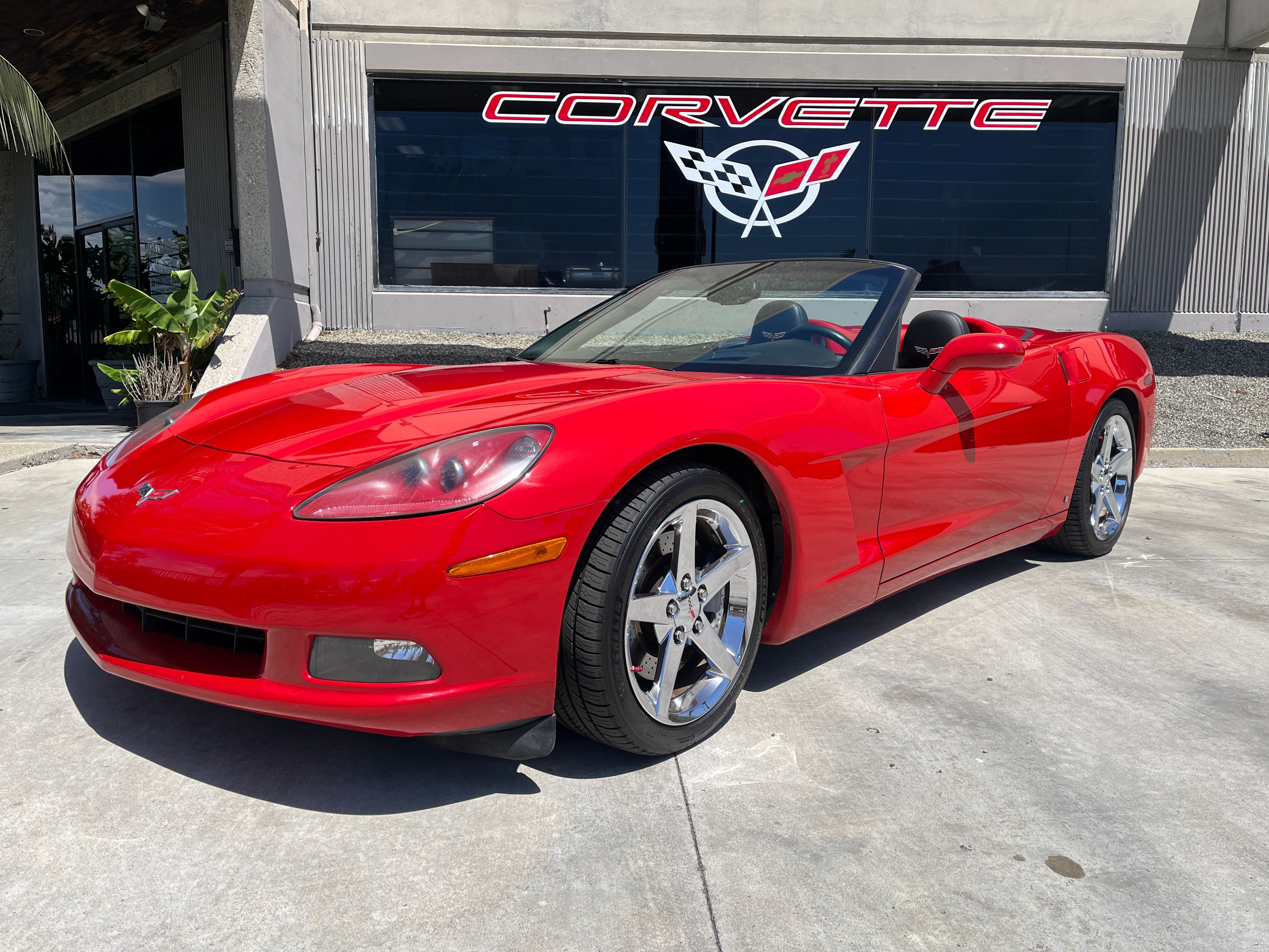Used 2007 Chevrolet Corvette Convertible RWD image 1