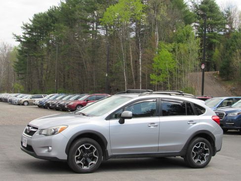 Used 2014 Subaru XV Crosstrek 2.0i Premium AWD/4WD image 2