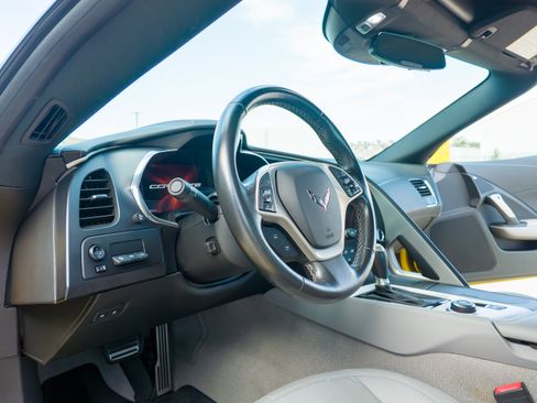 Used 2014 Chevrolet Corvette 2LT image 24
