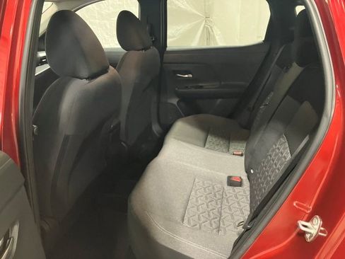 Used 2025 Nissan Kicks SV image 16