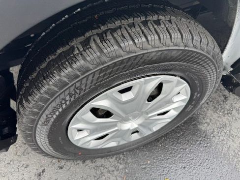 Used 2024 Ford Transit 250 image 21