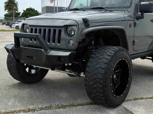 Used 2016 Jeep Wrangler 75th Anniversary AWD/4WD image 22