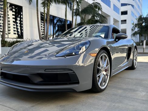 Used 2024 Porsche 718 Cayman GTS image 17