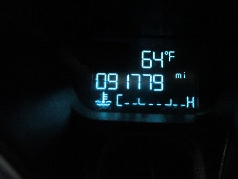 Used 2015 Ford Fiesta SE image 3