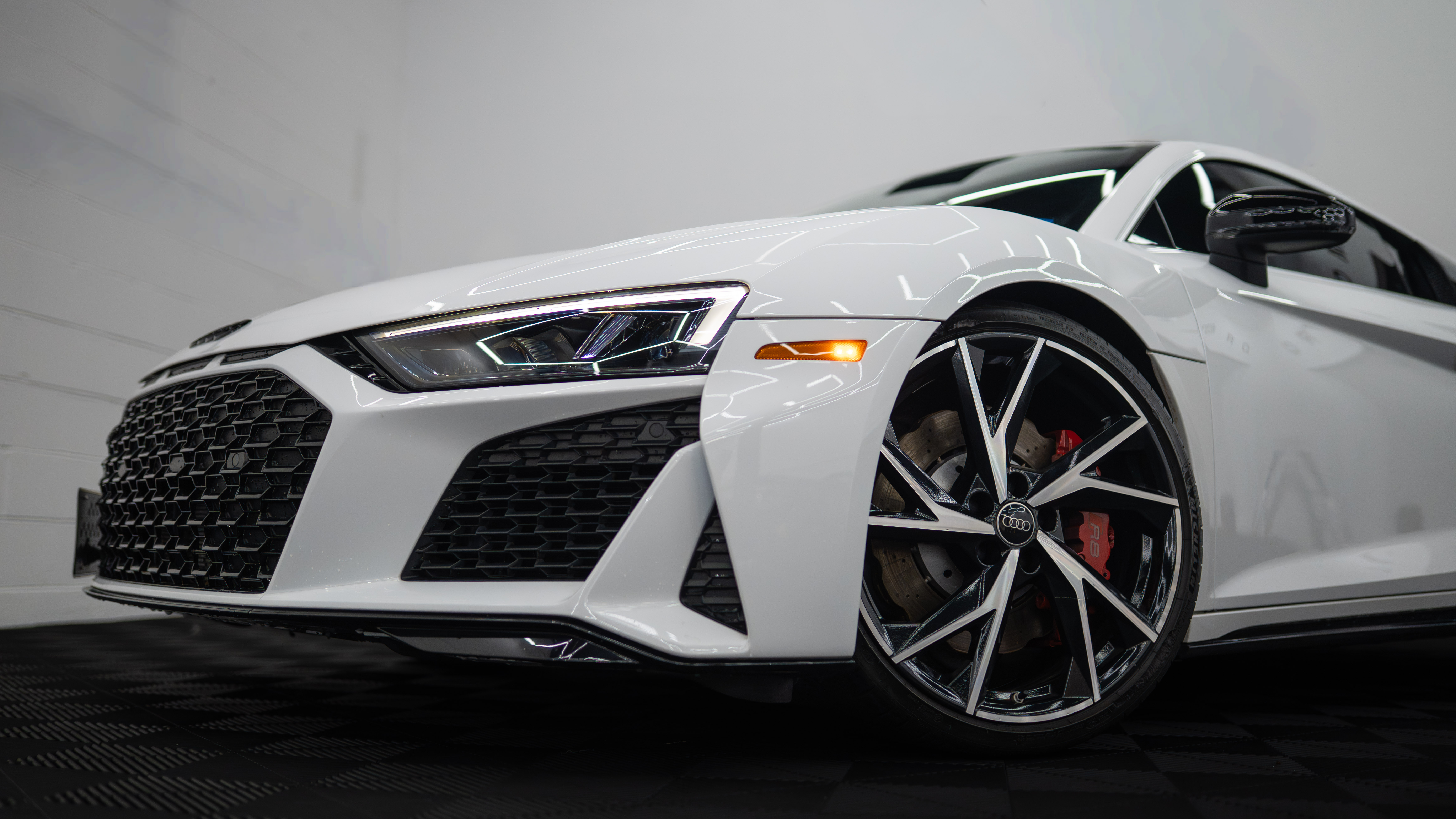 Used 2023 Audi R8 V10 performance Coupe RWD image 6
