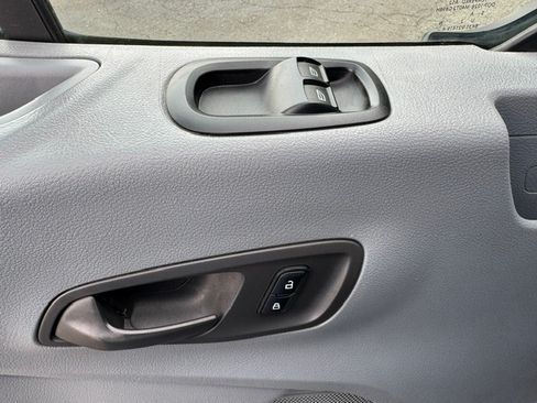Used 2015 Ford Transit 250 148 Medium Roof RWD image 9