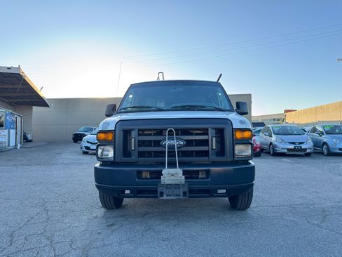 Used 2013 Ford E-150 and Econoline 150 image 12
