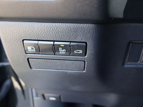 Used 2020 Lexus NX 300h image 21