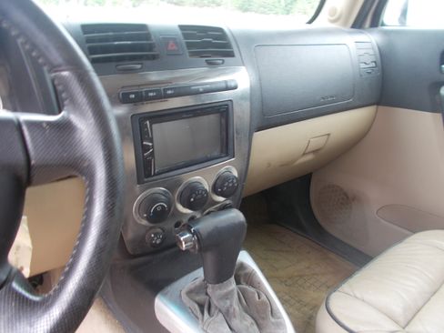 Used 2006 HUMMER H3 UNAVAIL AWD/4WD image 8