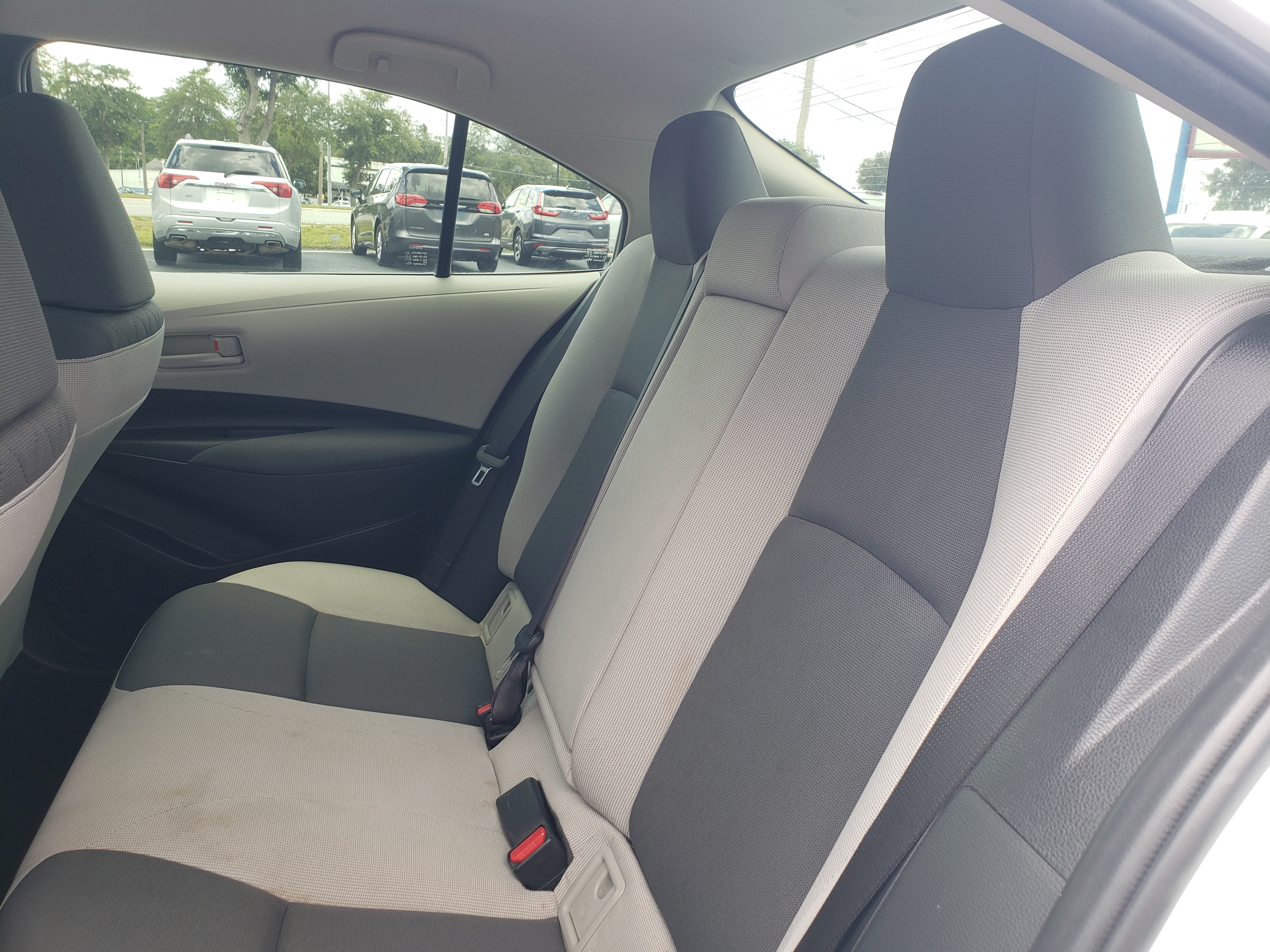 Used 2023 Toyota Corolla LE FWD image 17
