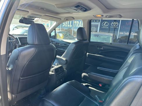Used 2016 Honda Pilot Elite image 10