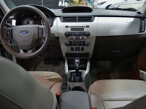 Used 2009 Ford Focus SEL Sedan FWD image 24