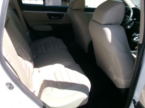 Used 2020 Honda CR-V LX image 7