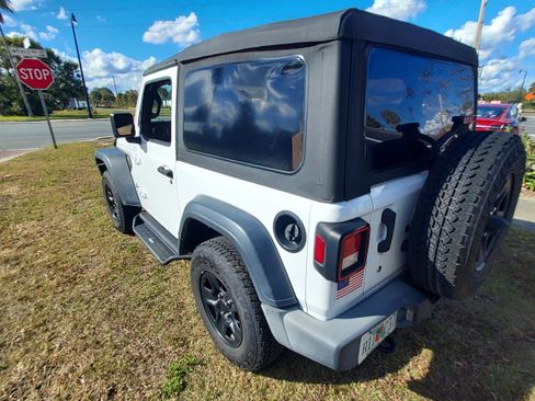 Used 2018 Jeep Wrangler Unlimited Sport image 7