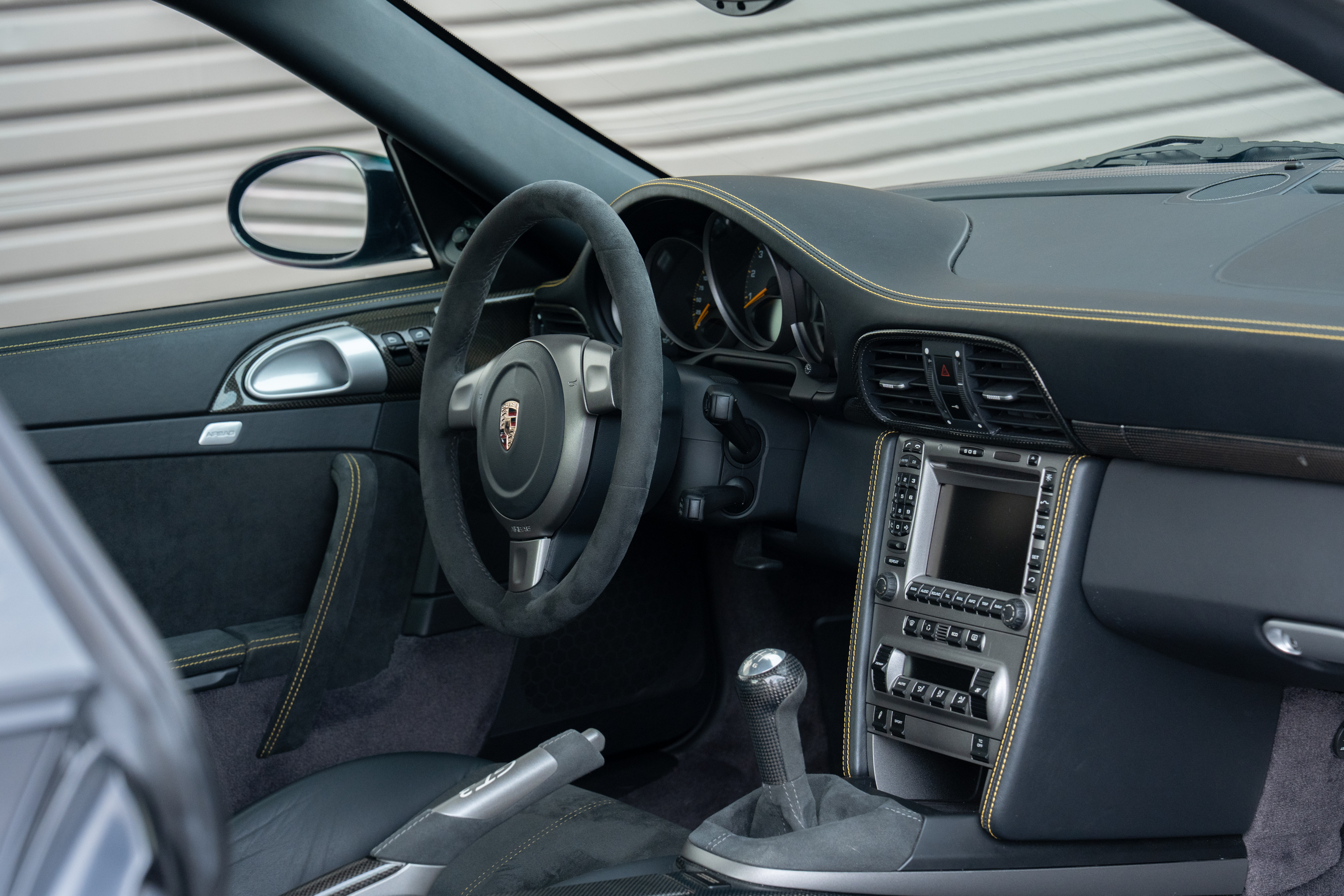 Used 2007 Porsche 911 GT3 RWD image 2
