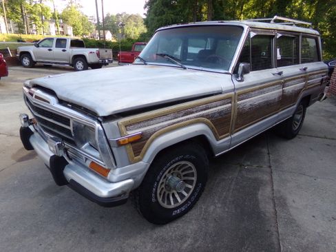 Used 1988 Jeep Grand Wagoneer image 6